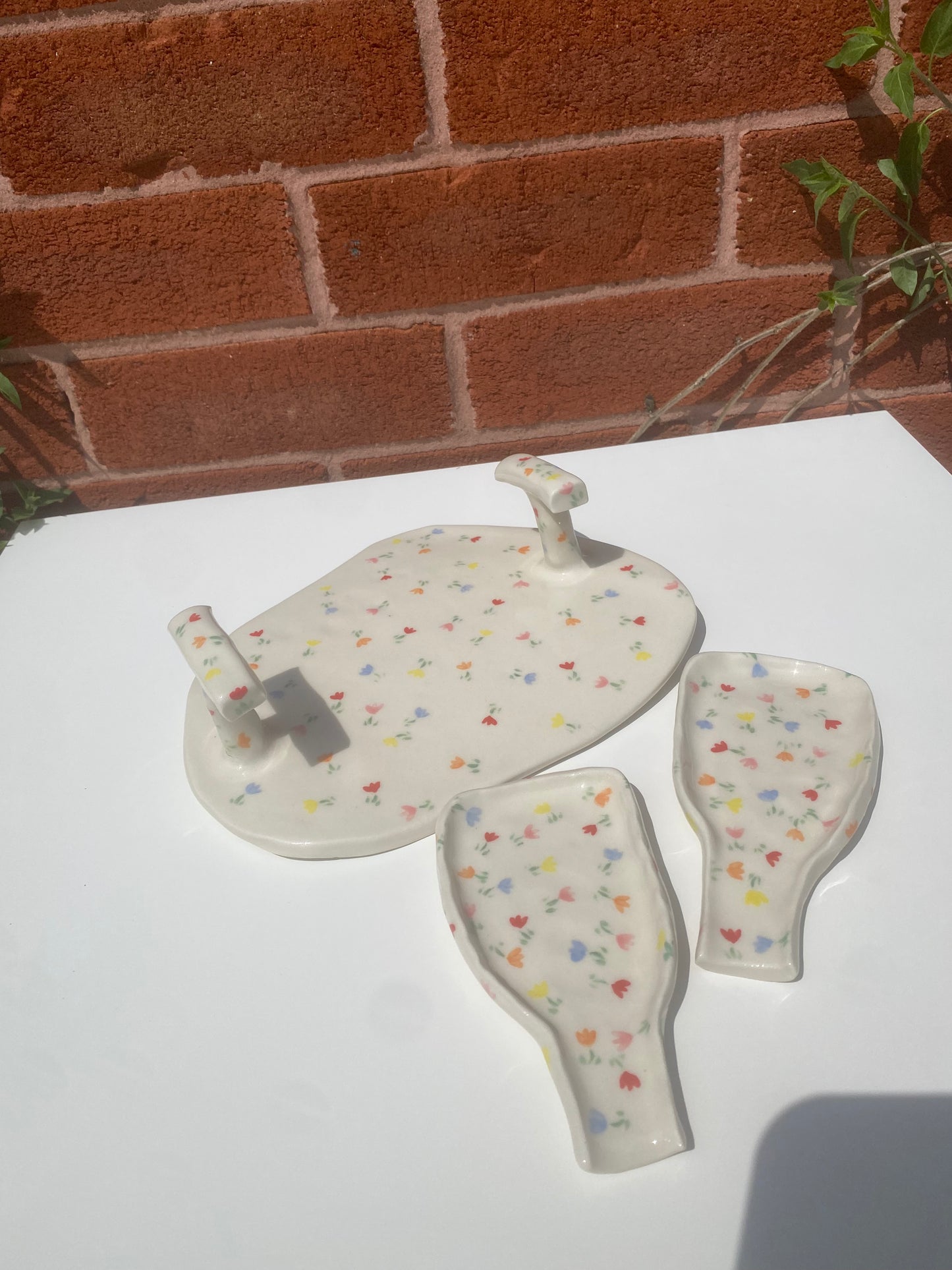 spoon rest | dainty flower