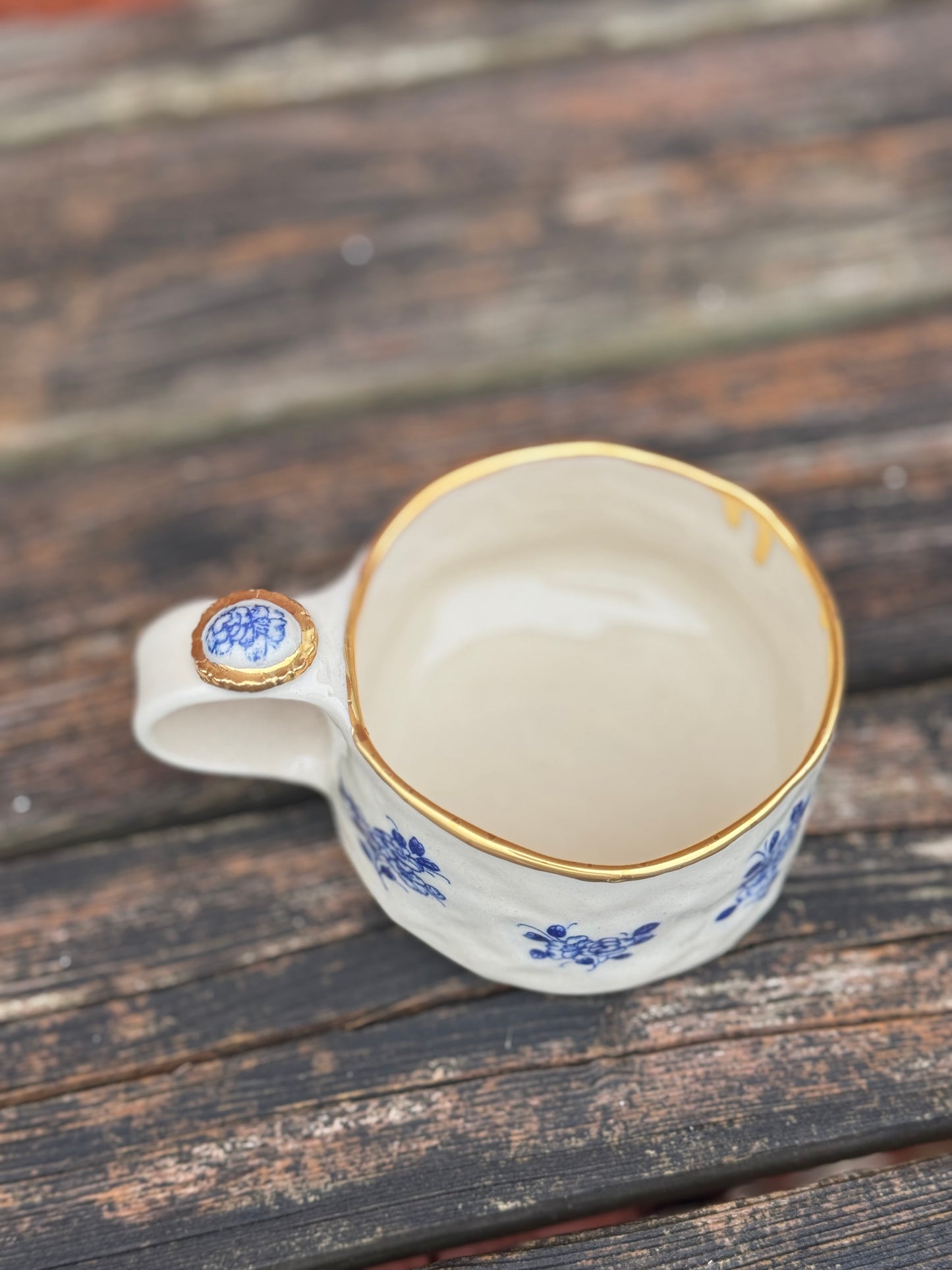 delft blue dreams | 22k gold lustre | mug