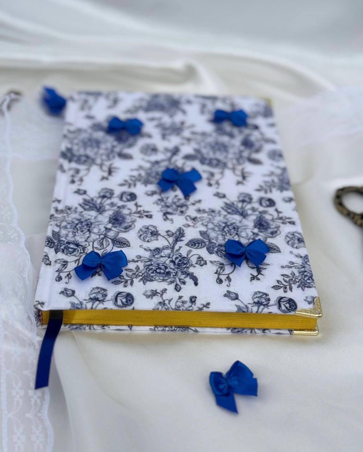 blue floral coquette | journal